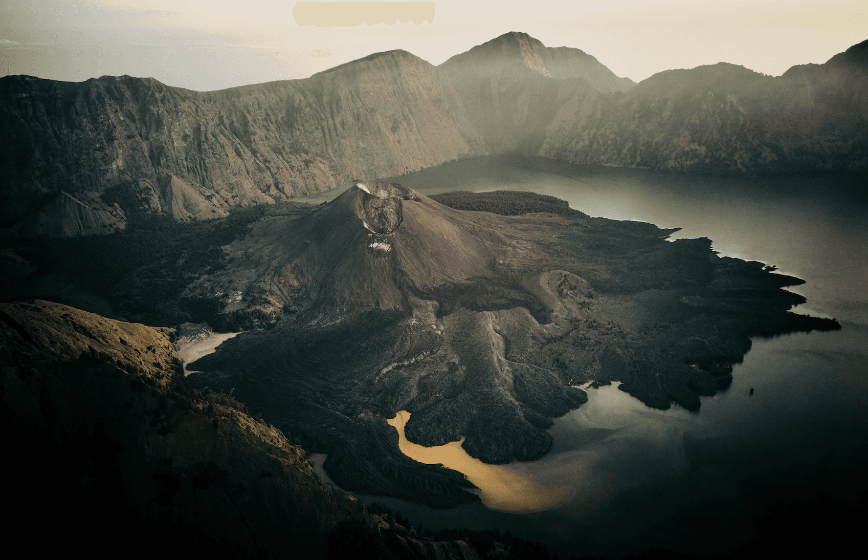 Trekking Gunung Rinjani